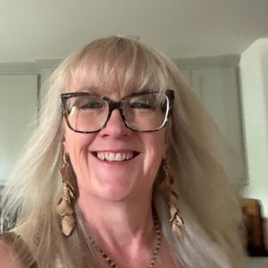 Meet your Posher, Bonnie